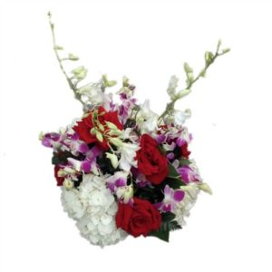 Center piece with red and white flowers