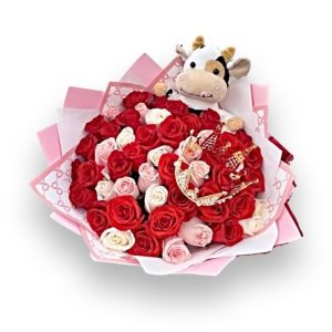 Roses Bouquet with cow toy