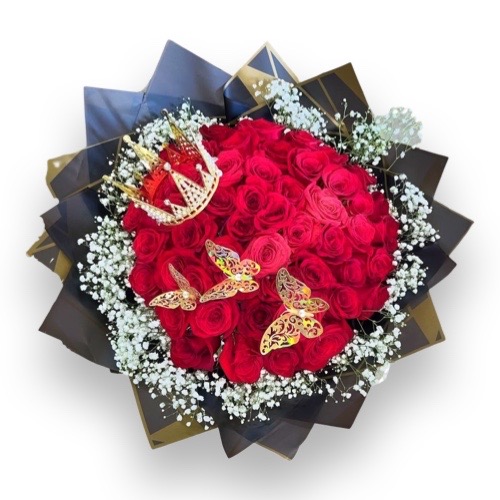 RED ROSES BOUQUET WITH CROWN